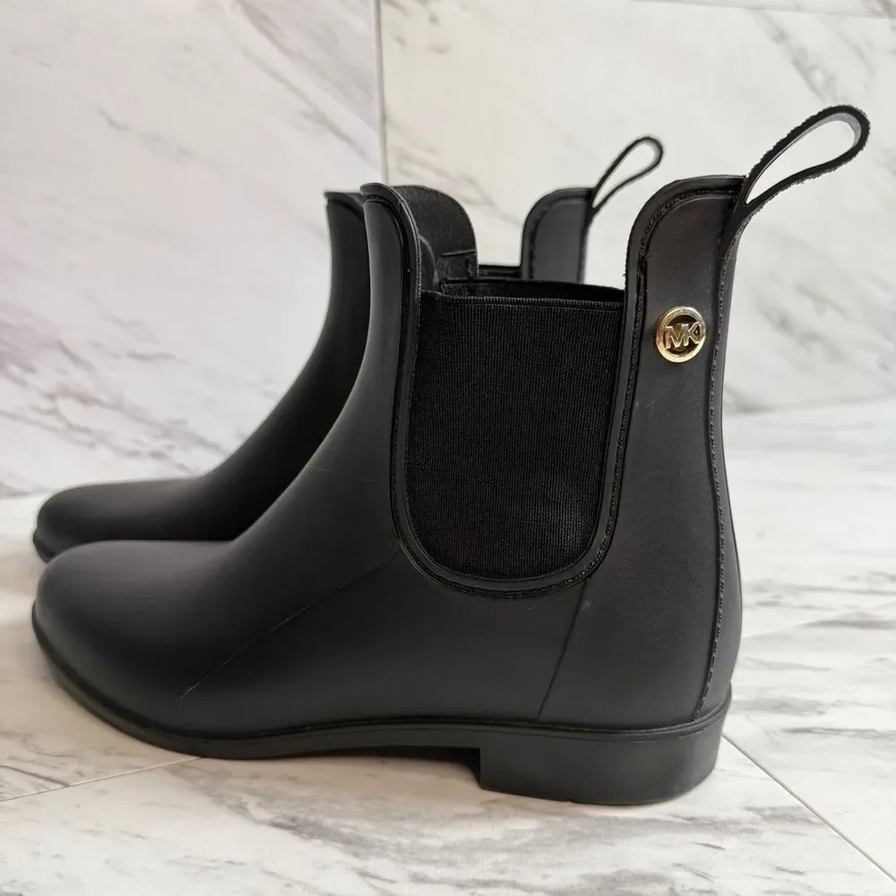 MICHAEL Michael Kors Charm Gore Matte Black Chelsea Rain Boots SZ 8